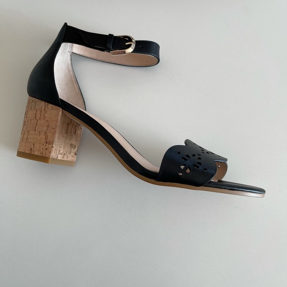 Kate Spade Summer Sandals/Block Heel - Picture 2 of 7